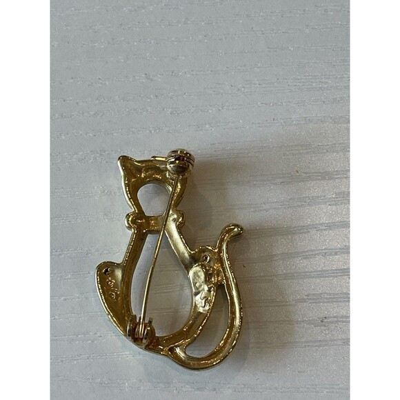 VINTAGE GOLD - TONE OUTLINE SITTING CAT WITH CLEAR DIAMANTES ON COLLAR & PAWS - Picture 4 of 5